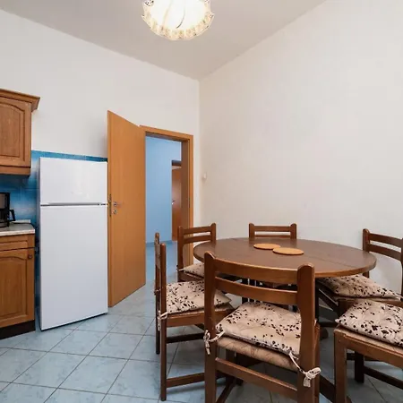 Apartament Pazanin *