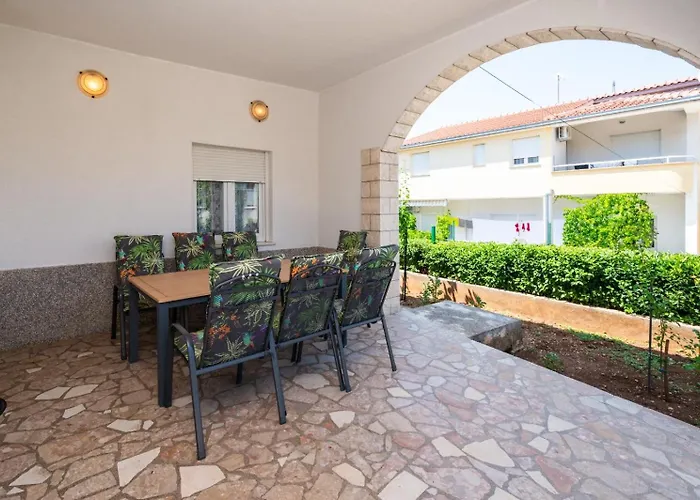 Apartman Pazanin *