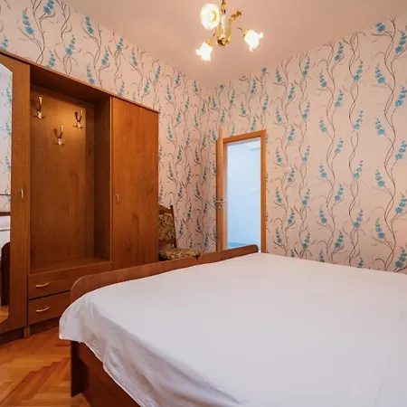 아파트 Pazanin 트로기르